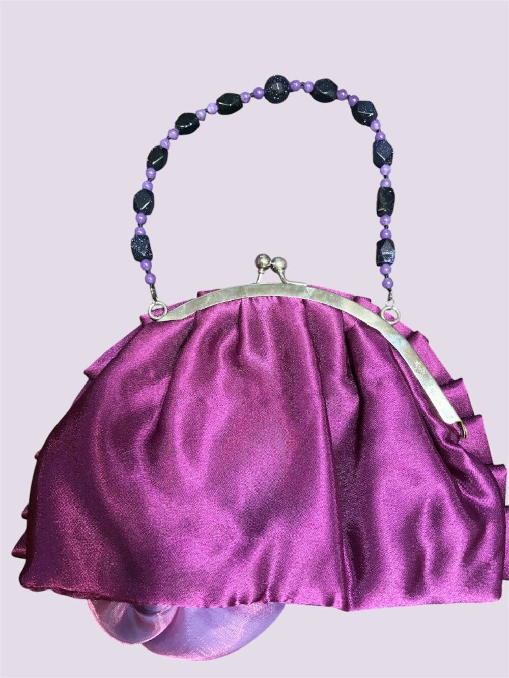 PURPLE SATIN EVENING BAG WITH FLOWER APPLIQUE AND BEADED HANDLE - Picture 3 of 3